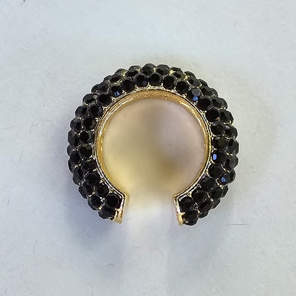 🖤 Black Gem Ear Cuff - Picture 3 of 9
